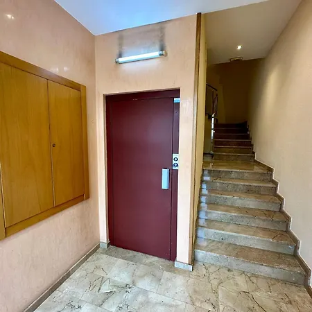 Con Terraza Increible Appartement Ripollet